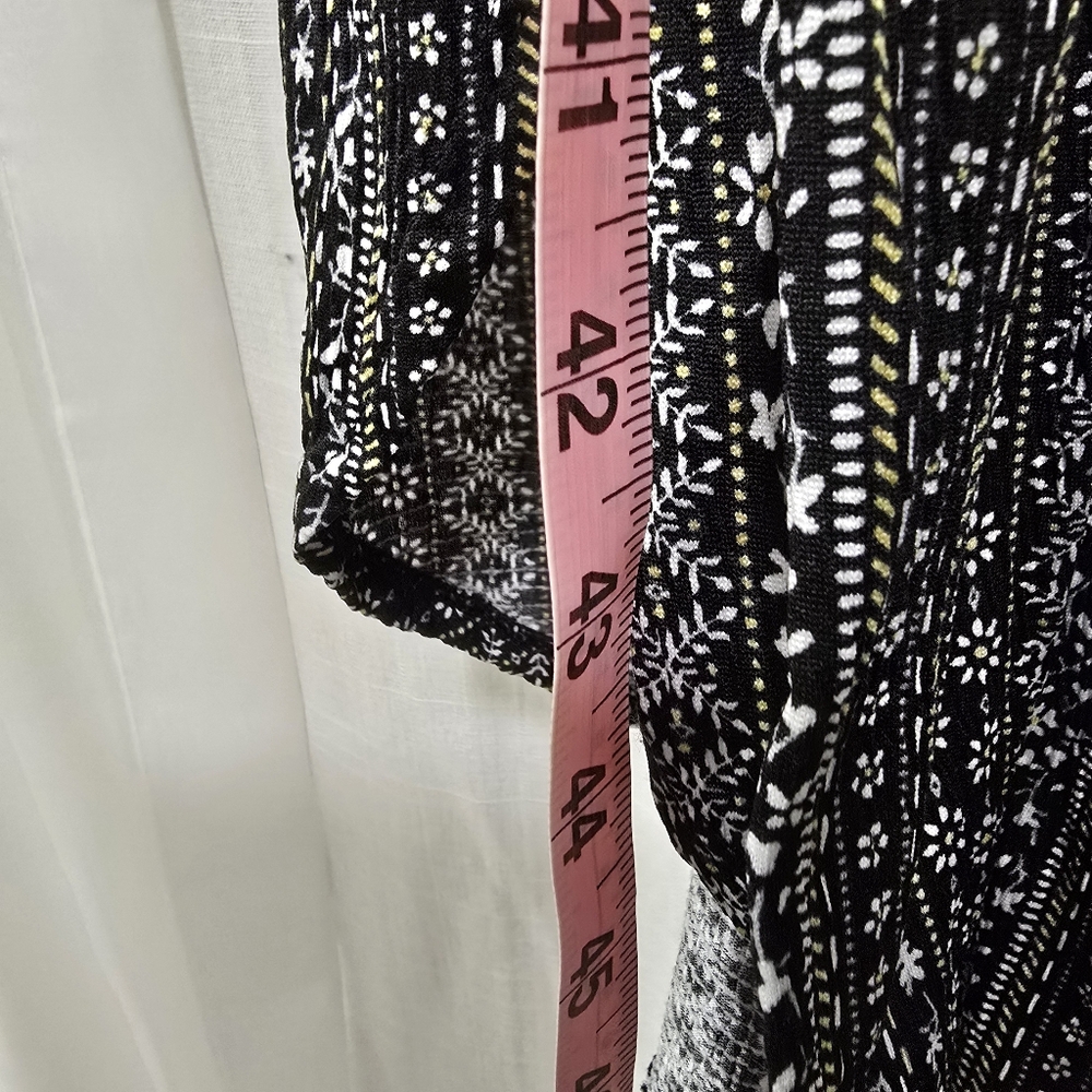 2/$30 Black Floral Jumpsuit Crochet Detail Side Leg Slits Women Sz L (11-13) - Picture 6 of 16